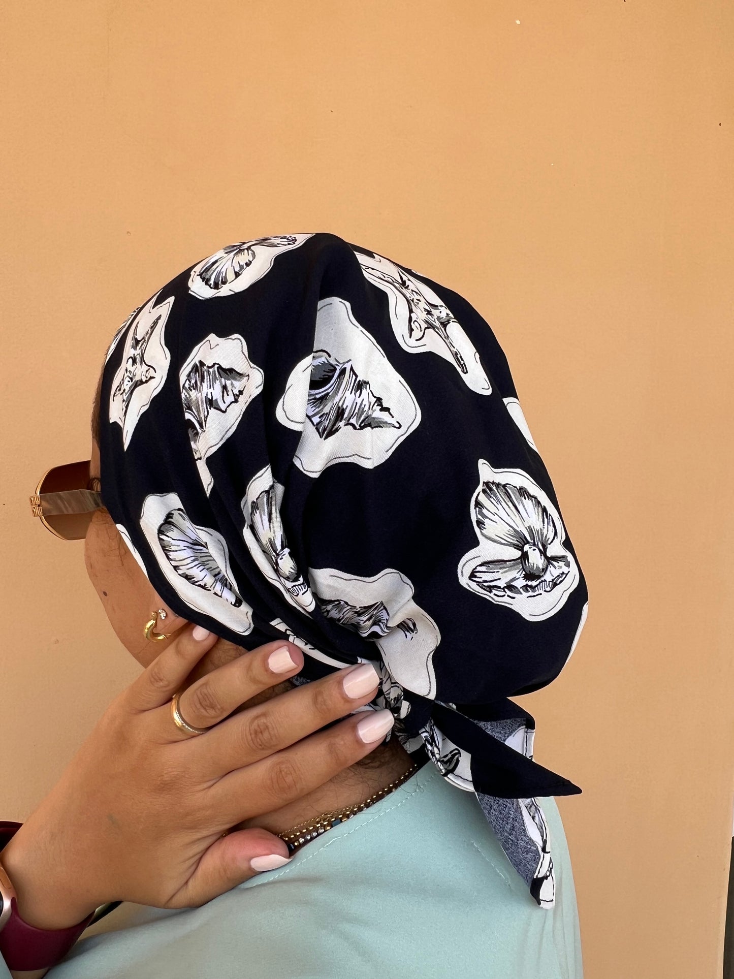 Seashell (in navy blue )Bandana